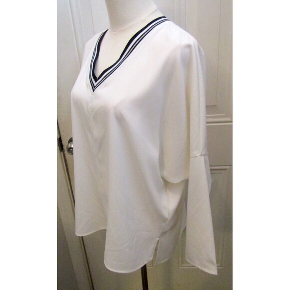 Peace of Cloth by Jaime Top The Jones White V Neck Oversized Pullover Size S - Picture 2 of 6